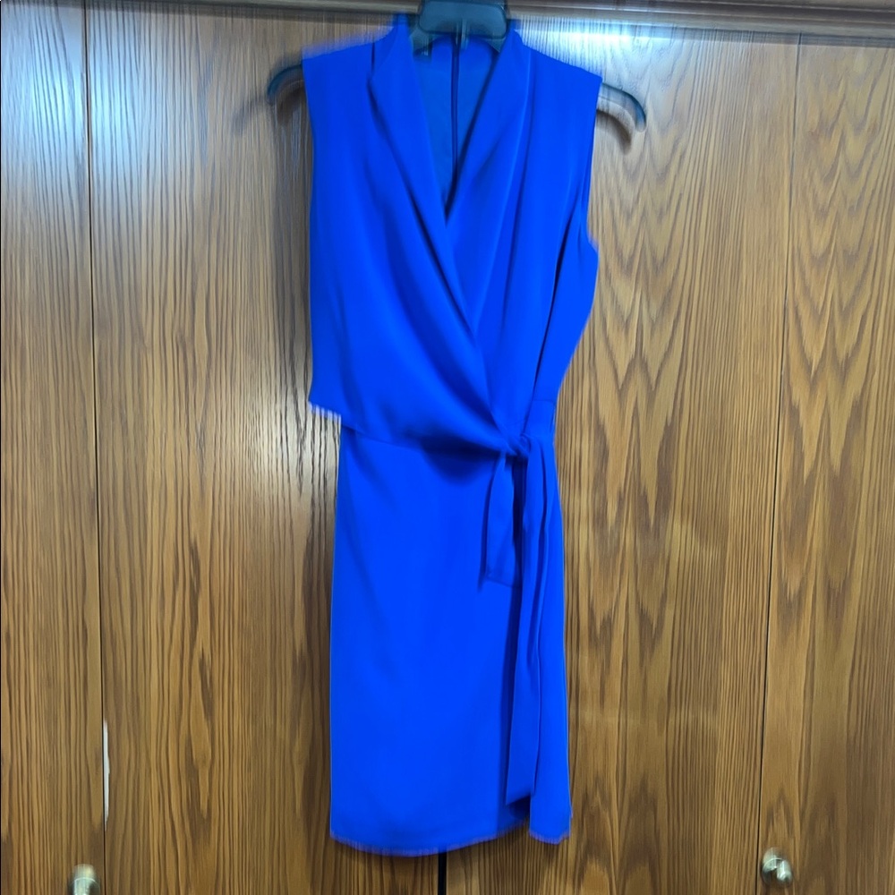 Jones New York women’s size 12 dress.  Royal blue.